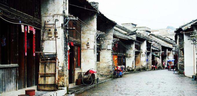 在20万年前,许多兄弟姐妹结为夫妻,原始人的婚姻都是如此